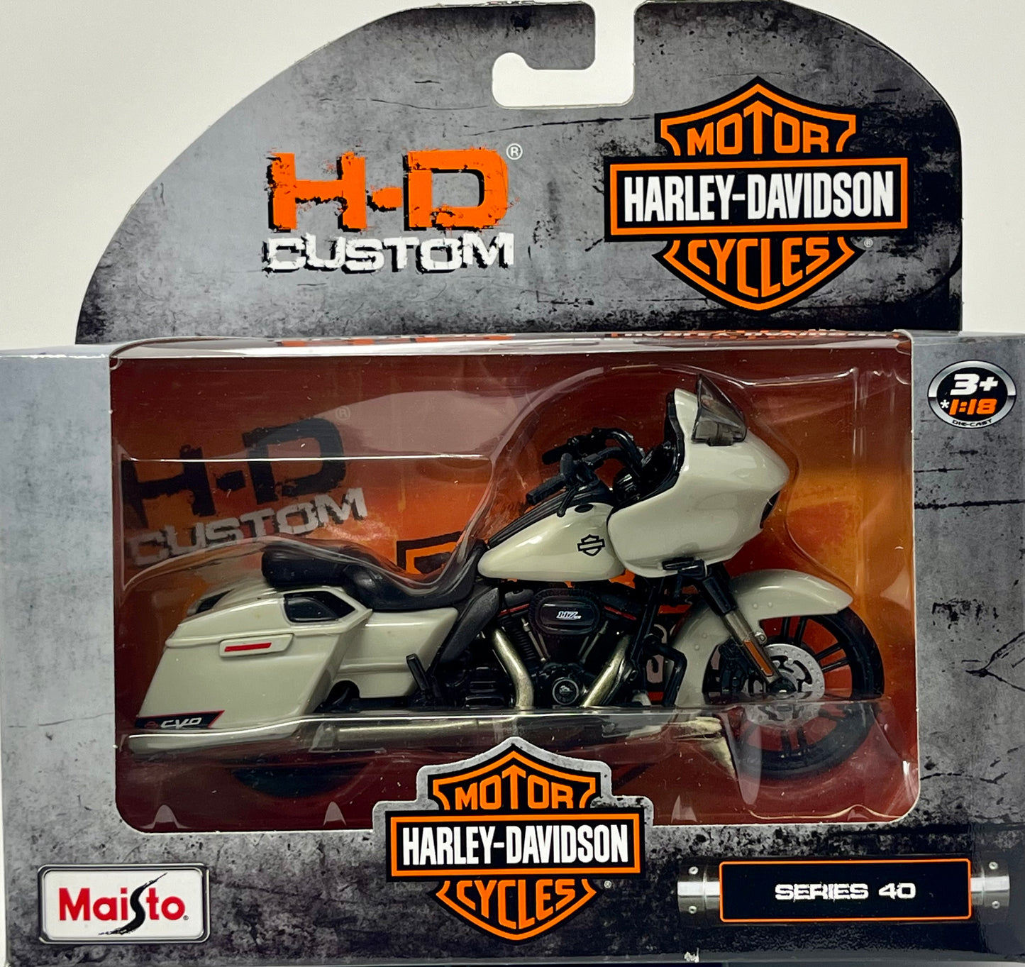 Maisto Harley-Davidson Motorcycle Gray 2018 CVO Road Glide 1:18 Series 40