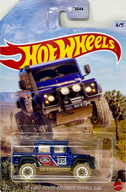 Hot Wheels '15 Land Rover Defender Double Cab Mud Runners 1:64 Scale