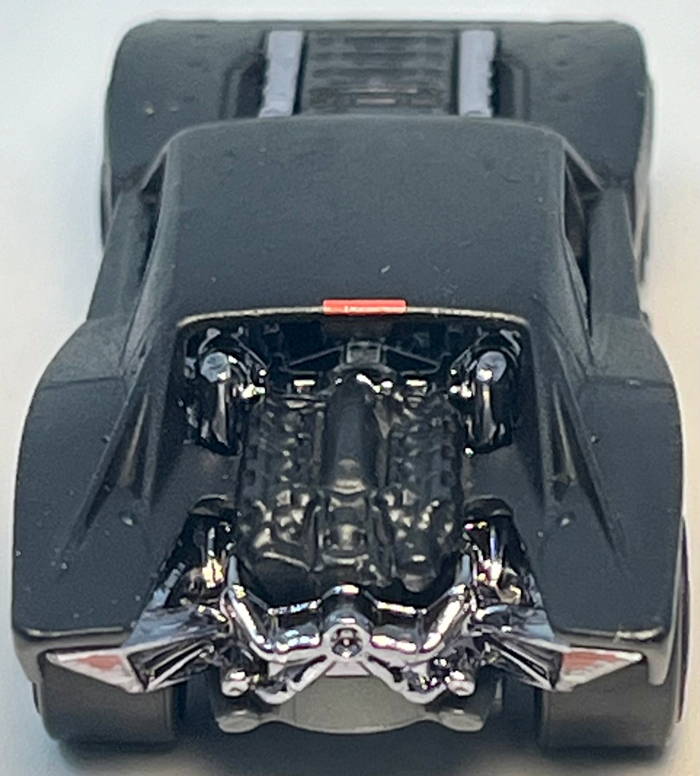 Hot Wheels The Batman Batmobile 3/5