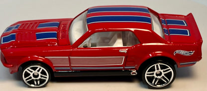 Hot Wheels 1967 Ford Mustang Coupe 4/8