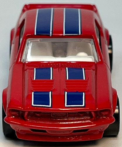 Hot Wheels 1967 Ford Mustang Coupe 4/8