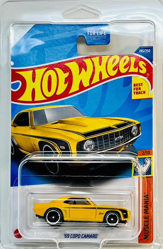 Hot Wheels '69 Copo Camaro Muscle Mania (Yellow) with Protector