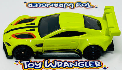 Hot Wheels Aston Martin Vantage GTE (Green) Exotics with Protector