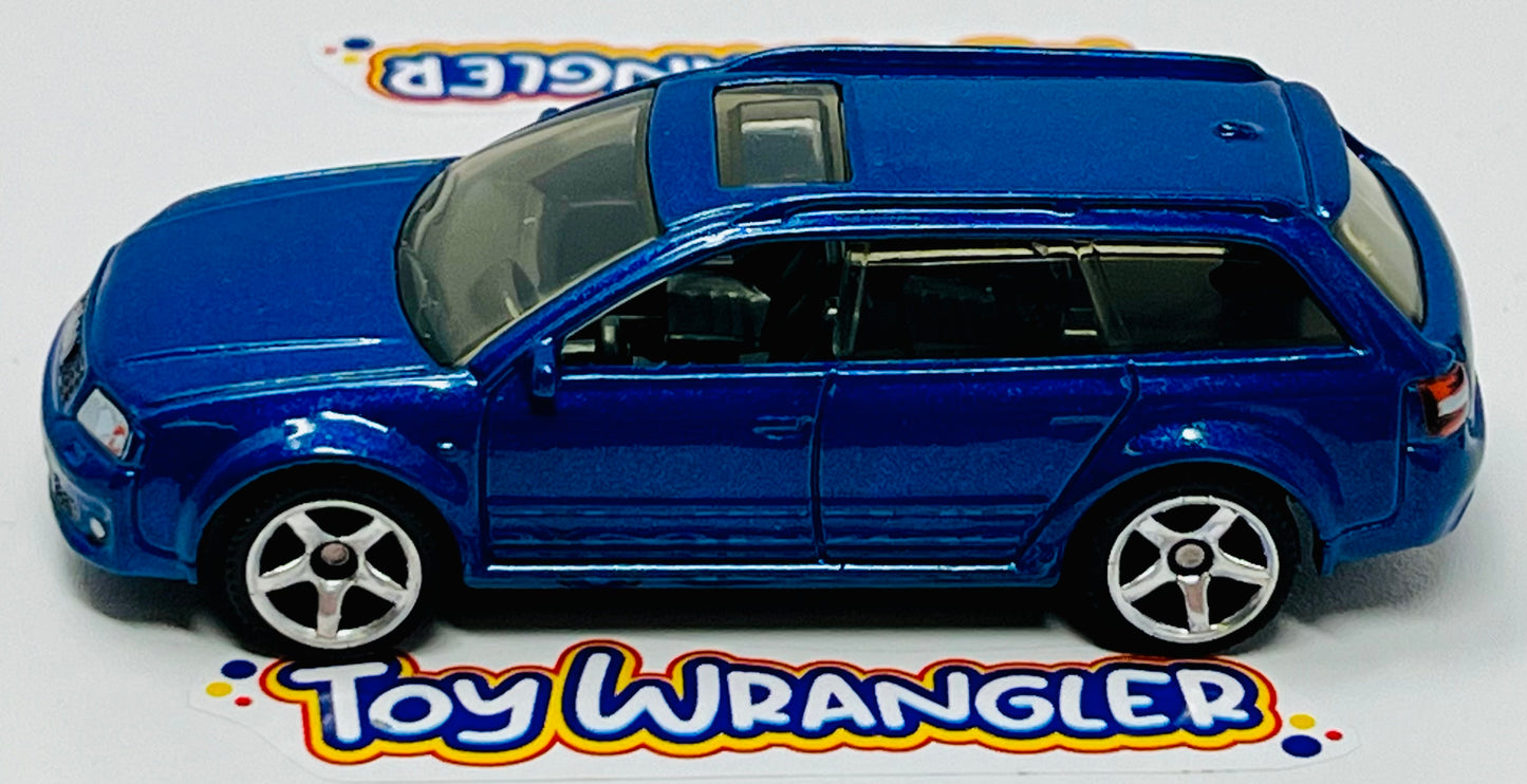 Matchbox '02 Audi RS 6 Avant (Blue) with Protector