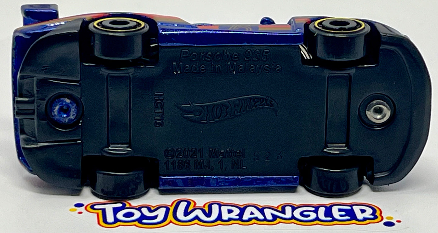 Hot Wheels Porsche 935 (Blue with Stripes)