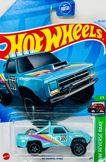 Hot Wheels '87 Dodge D100 38/250 HW Reverse Rake 1/5