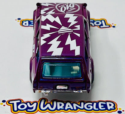 Hot Wheels 2023 HW Wagons Series Purple Datsun Bluebird Wagon 510