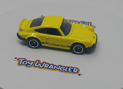 Hot Wheels Porsche 911 Carrera RS 2.7 (Yellow) with Protector